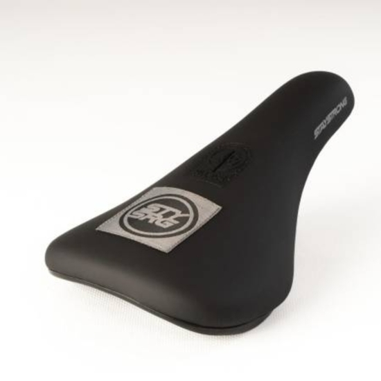 Седло Stay Strong Icon Patch Slim Pivotal